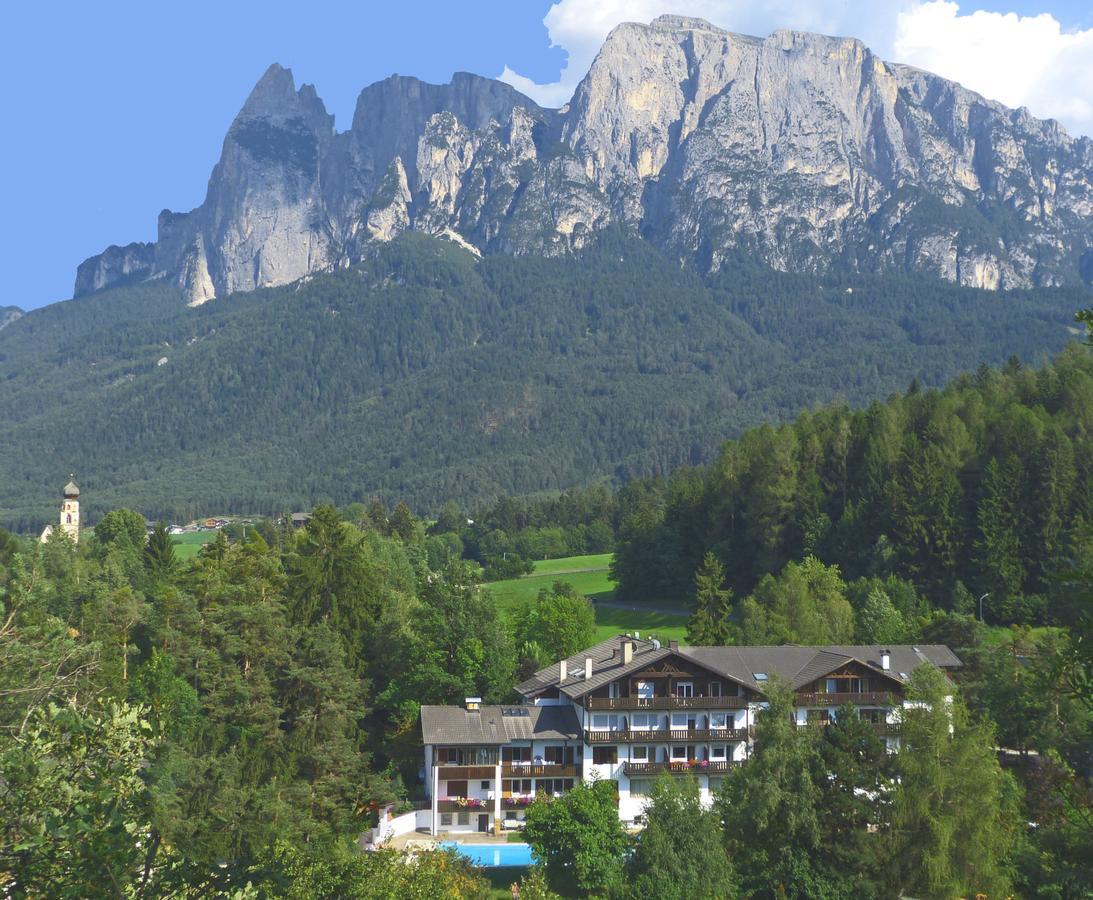 Hotel & Appartements Perwanger Völs am Schlern Exterior photo